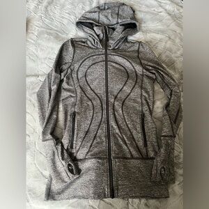 Size 4 Lululemon zip up . Like new condition